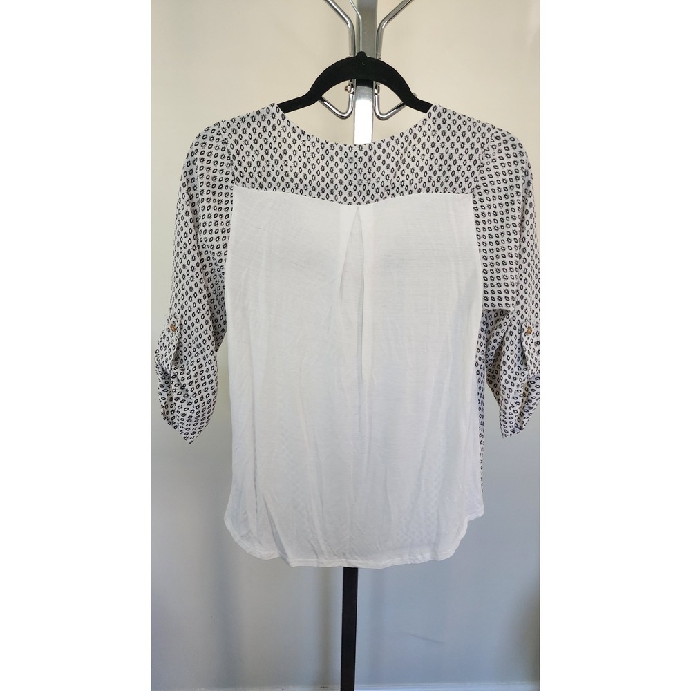 Janet Chung Women Small White Black Geometric Print Roll Tab Quarter Zip Blouse - Picture 2 of 5